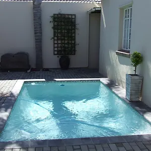 3* Guest house River Road